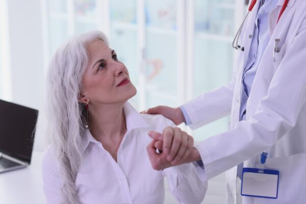 Ce analize pot fi recomandate în perioada de perimenopauză și menopauză