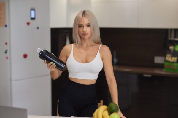 Proteinele: câte grame pe zi pentru un corp tonifiat